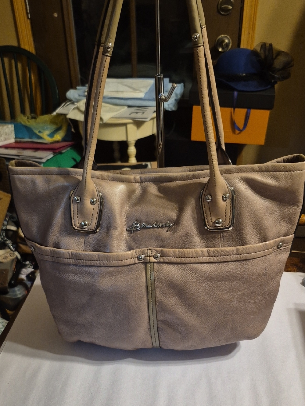 THE BMAKONSKY Blush Taupe Leather Tote with  2 Pockets On Front Of Bag .